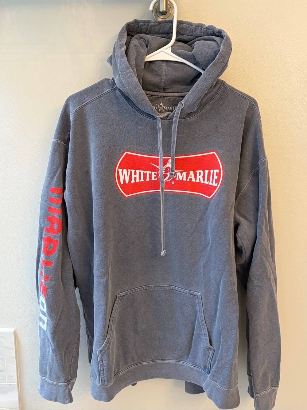 Men’s White Marley distressed graphic Nantucket blue with Red Logo large hoodie